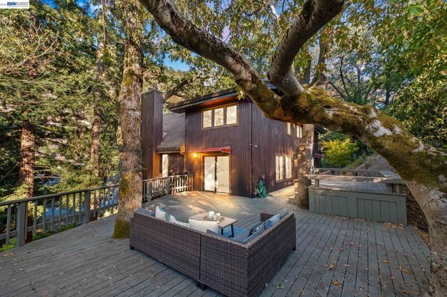 279 Castle Hill Ranch Rd, Walnut Creek, CA 94595