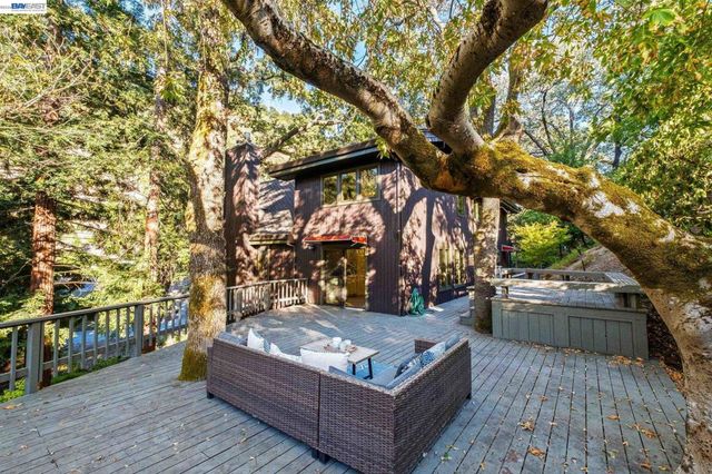 279 Castle Hill Ranch Rd, Walnut Creek, CA 94595