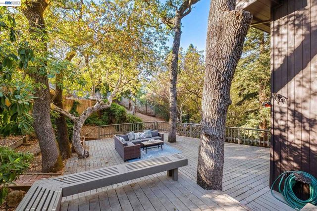 279 Castle Hill Ranch Rd, Walnut Creek, CA 94595