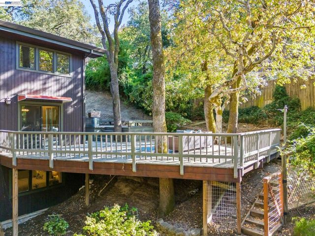 279 Castle Hill Ranch Rd, Walnut Creek, CA 94595