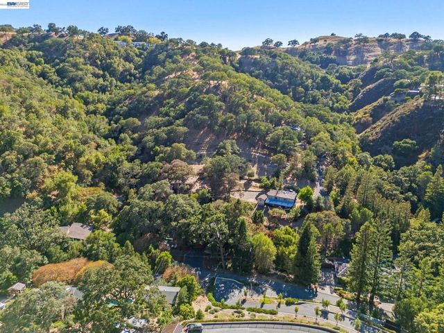 279 Castle Hill Ranch Rd, Walnut Creek, CA 94595
