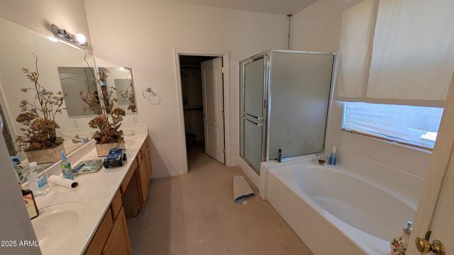1873 E San Carlos Place, Chandler, AZ 85249