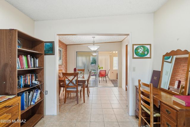 425 W San Ignacio, Green Valley, AZ 85614