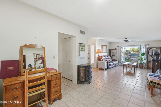 425 W San Ignacio, Green Valley, AZ 85614