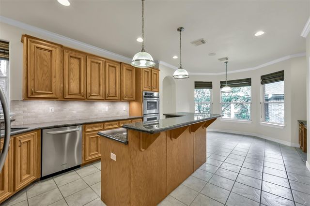 106 Lazy Springs Drive, Montgomery, TX 77356