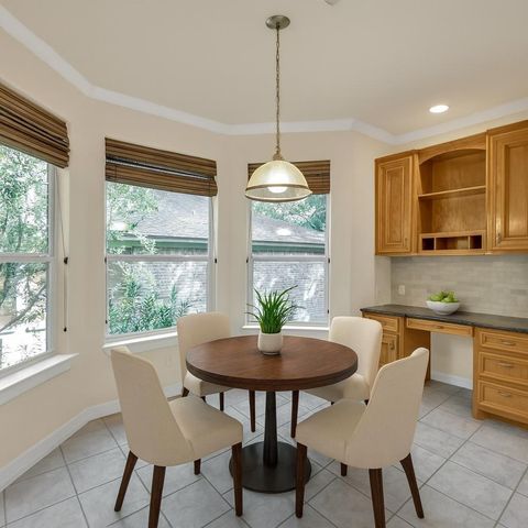 106 Lazy Springs Drive, Montgomery, TX 77356