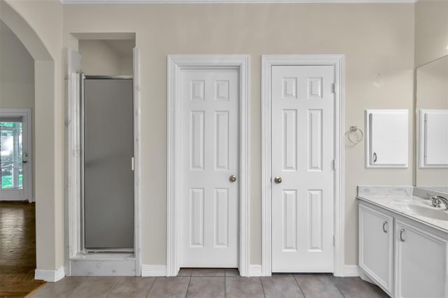 106 Lazy Springs Drive, Montgomery, TX 77356