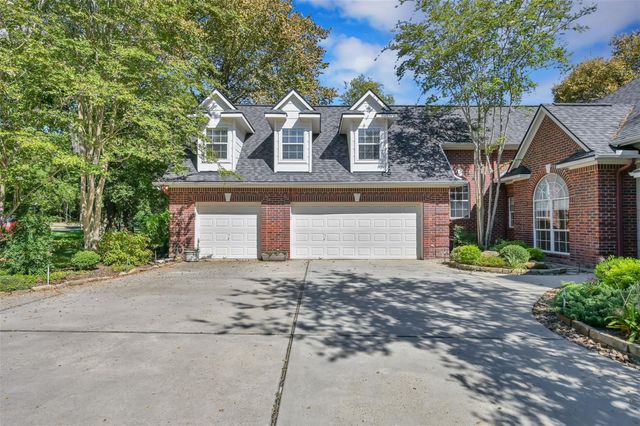 106 Lazy Springs Drive, Montgomery, TX 77356