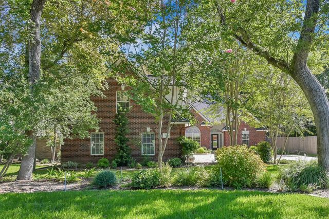 106 Lazy Springs Drive, Montgomery, TX 77356