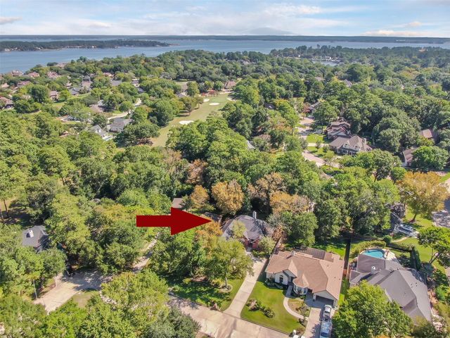 106 Lazy Springs Drive, Montgomery, TX 77356