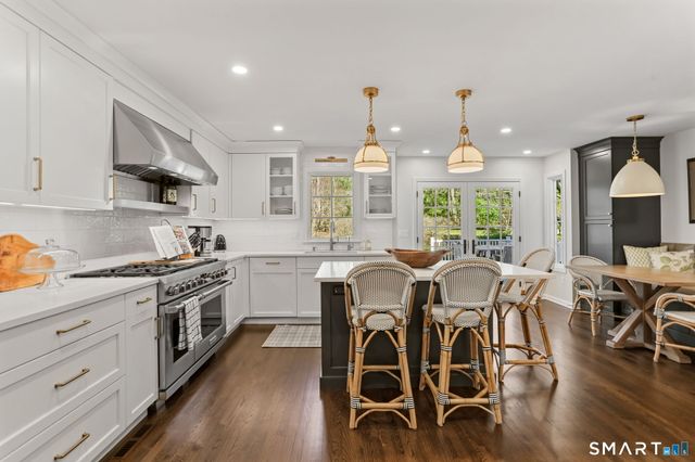 165 Hemlock Hills Road South, Fairfield, CT 06824