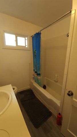 245 Bardo Ave, Oakdale, CA 95361