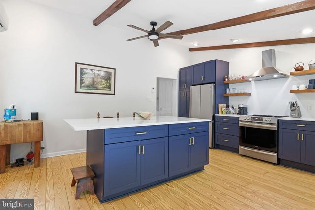 3709 RIVER RD, Lumberville, PA 18933