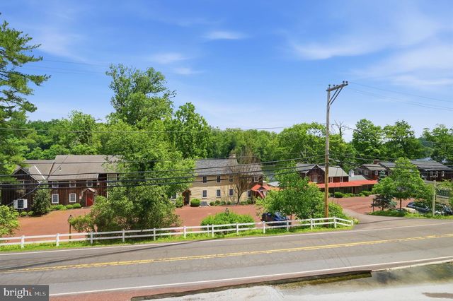 3709 RIVER RD, Lumberville, PA 18933