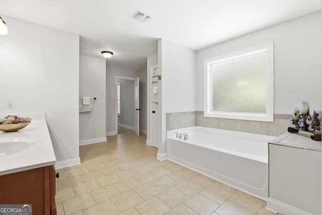 114 Ranan Lane, Newnan, GA 30263