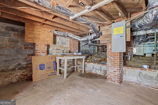 642 Greenwood Street, Barnesville, GA 30204