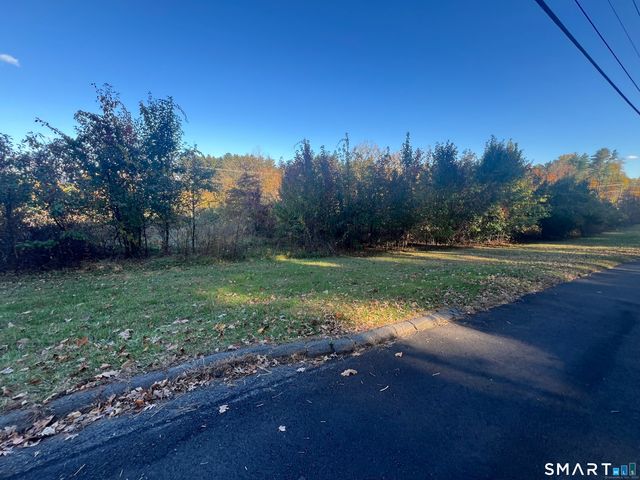 68 Tariffville Road, Bloomfield, CT 06002