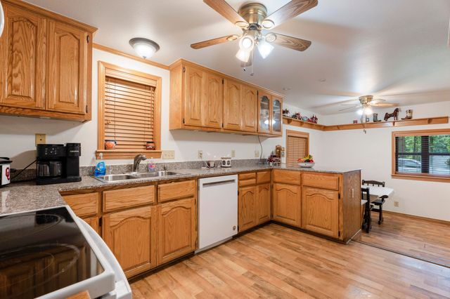 1322 Marina Drive, Grove, OK 74344