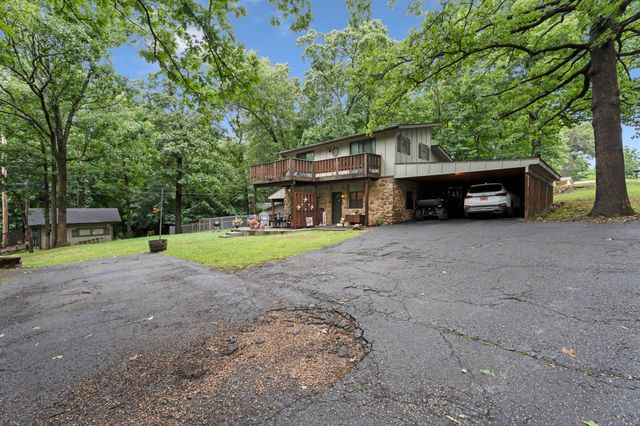1322 Marina Drive, Grove, OK 74344