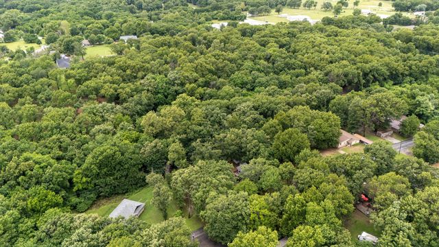 1322 Marina Drive, Grove, OK 74344