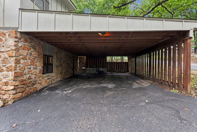 1322 Marina Drive, Grove, OK 74344