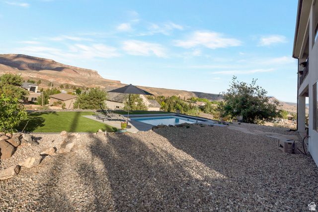 1125 S MULBERRY DR, Toquerville, UT 84774