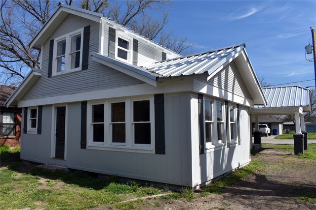 2703 1st Street, Brownwood, TX 76801