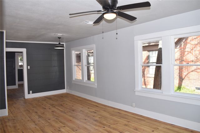 2703 1st Street, Brownwood, TX 76801