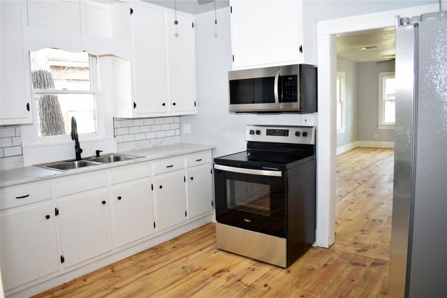 2703 1st Street, Brownwood, TX 76801