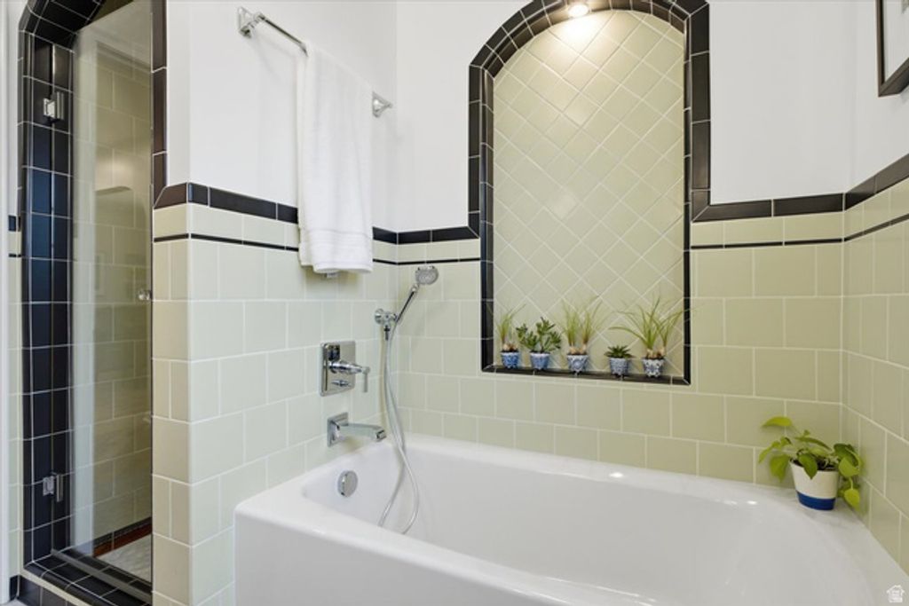 Image 14 of property listing at 1865 E HERBERT AVE, Salt Lake City, UT 84108