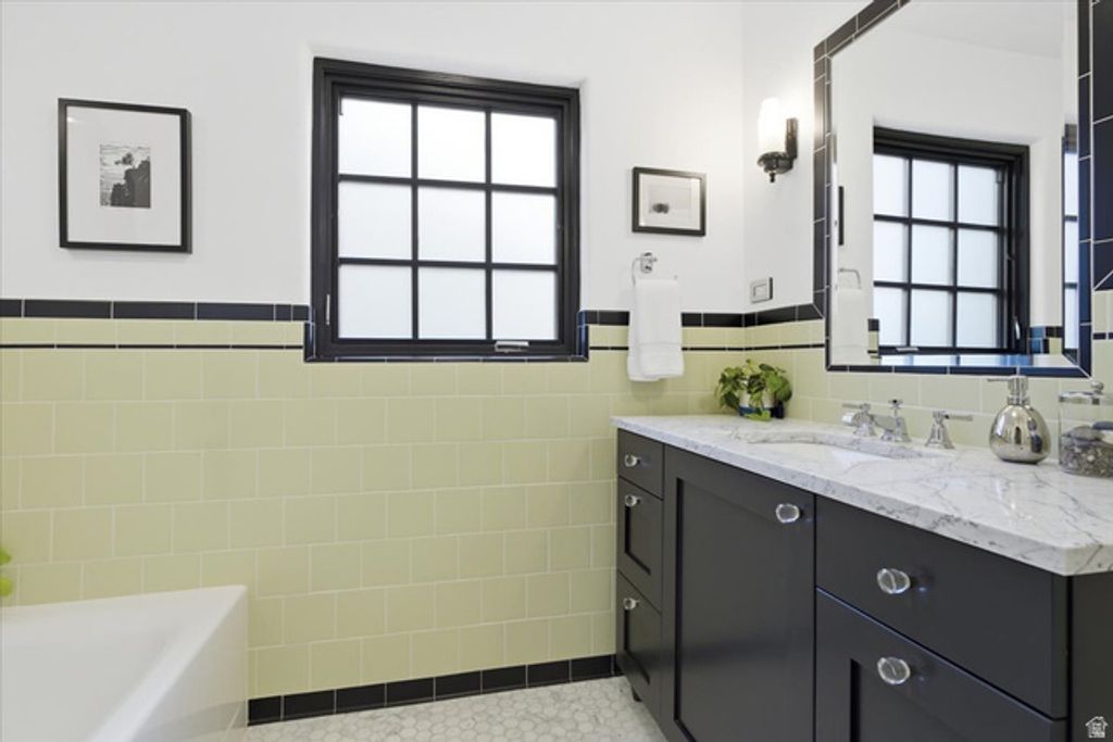 Image 15 of property listing at 1865 E HERBERT AVE, Salt Lake City, UT 84108