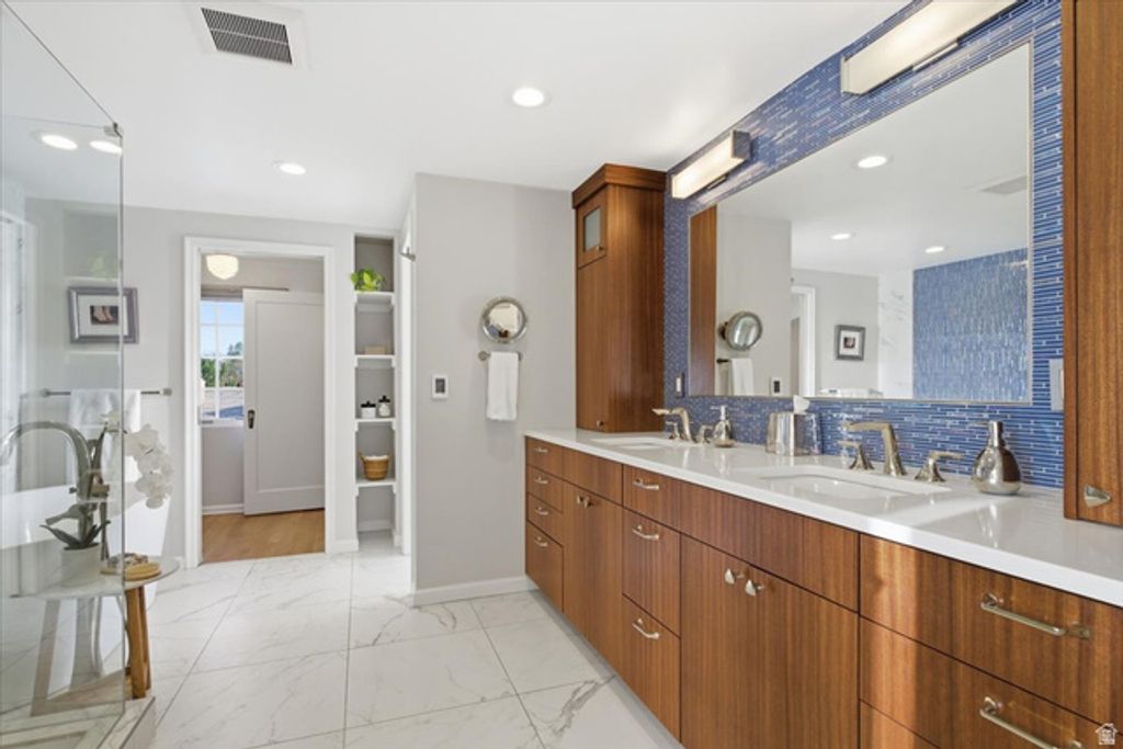 Image 22 of property listing at 1865 E HERBERT AVE, Salt Lake City, UT 84108