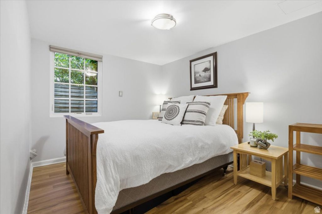 Image 24 of property listing at 1865 E HERBERT AVE, Salt Lake City, UT 84108