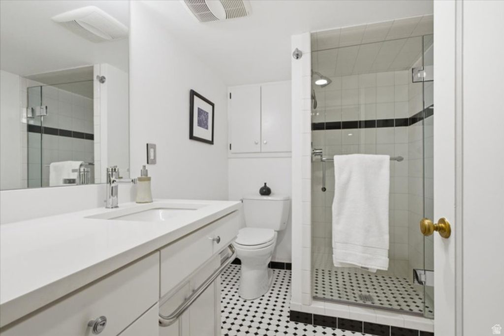 Image 25 of property listing at 1865 E HERBERT AVE, Salt Lake City, UT 84108