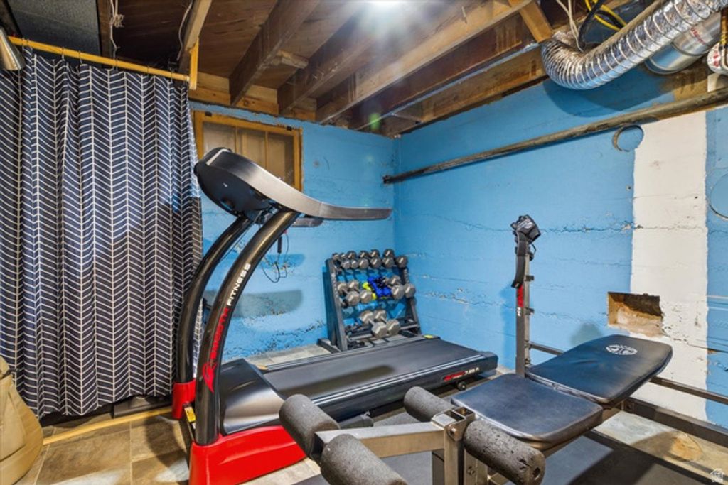 Image 27 of property listing at 1865 E HERBERT AVE, Salt Lake City, UT 84108