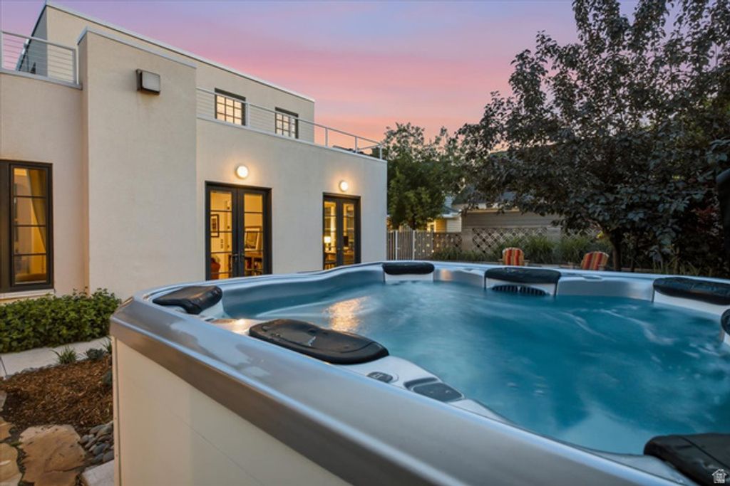 Image 31 of property listing at 1865 E HERBERT AVE, Salt Lake City, UT 84108