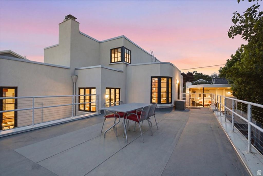 Image 34 of property listing at 1865 E HERBERT AVE, Salt Lake City, UT 84108