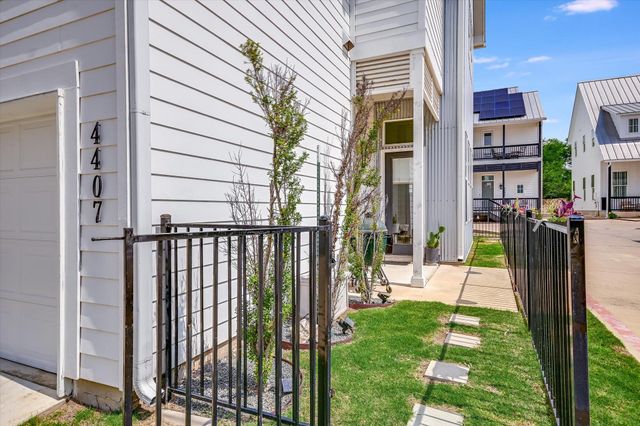 4407 Night Owl LN 12, Austin, TX 78723