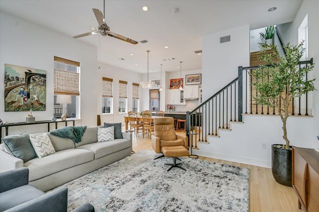 4407 Night Owl LN 12, Austin, TX 78723