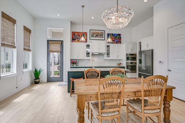 4407 Night Owl LN 12, Austin, TX 78723