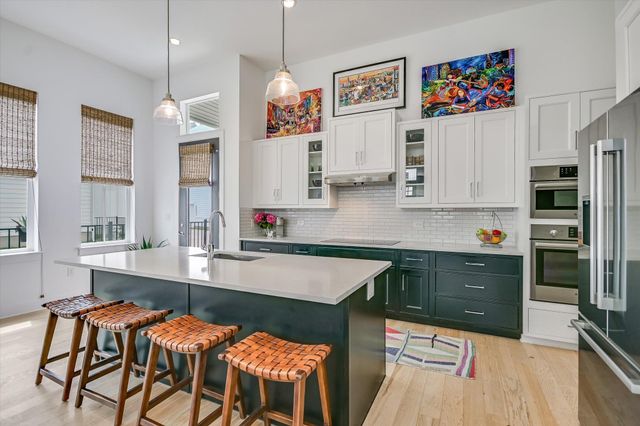 4407 Night Owl LN 12, Austin, TX 78723