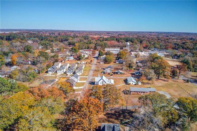 289 Bell Avenue, Hoschton, GA 30548