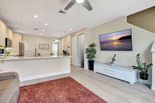 112 Osceola Lane, Jupiter, FL 33458
