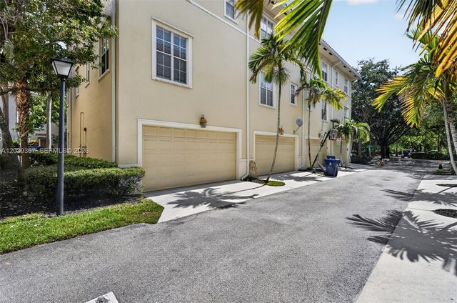 112 Osceola Lane, Jupiter, FL 33458