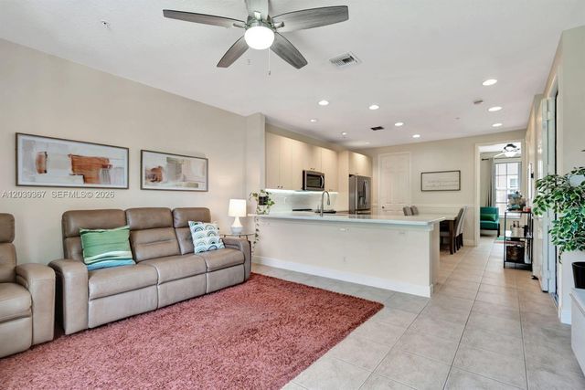 112 Osceola Lane, Jupiter, FL 33458