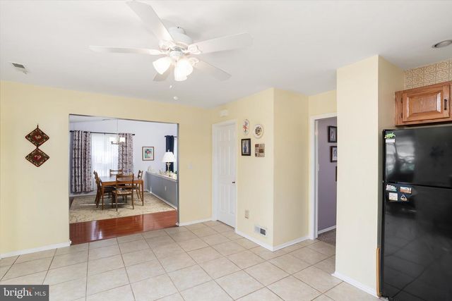16 HILLTOP LN W, Mansfield Twp, NJ 08022