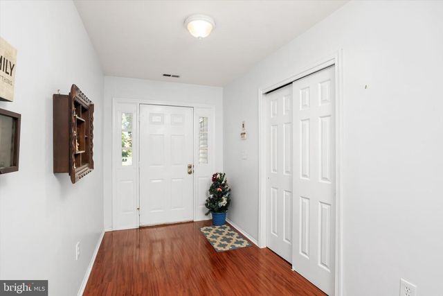 16 HILLTOP LN W, Mansfield Twp, NJ 08022
