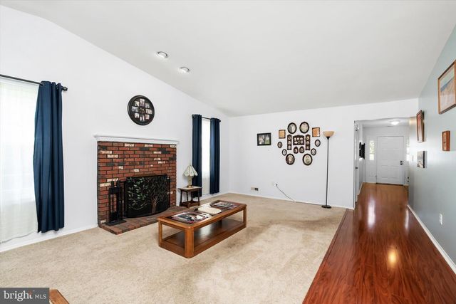 16 HILLTOP LN W, Mansfield Twp, NJ 08022