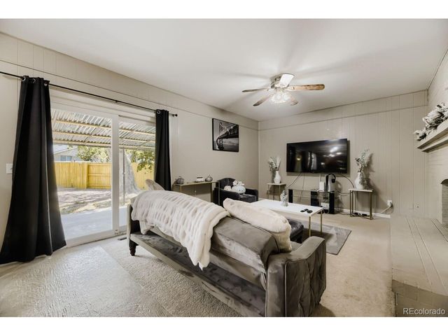 1435 S Macon St, Aurora, CO 80012