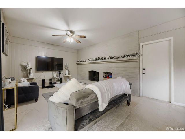 1435 S Macon St, Aurora, CO 80012